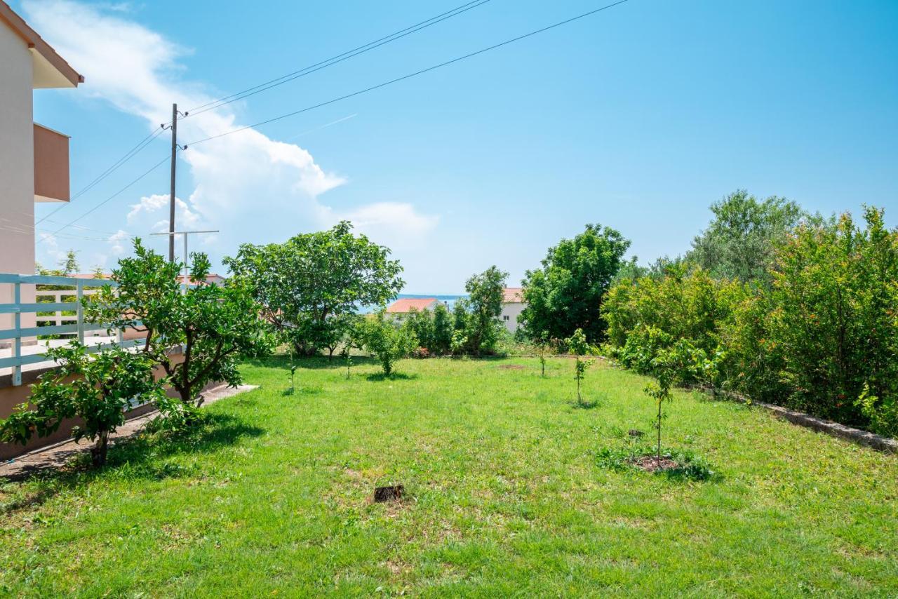 Nadalina Apartment Kastel Stari Bagian luar foto