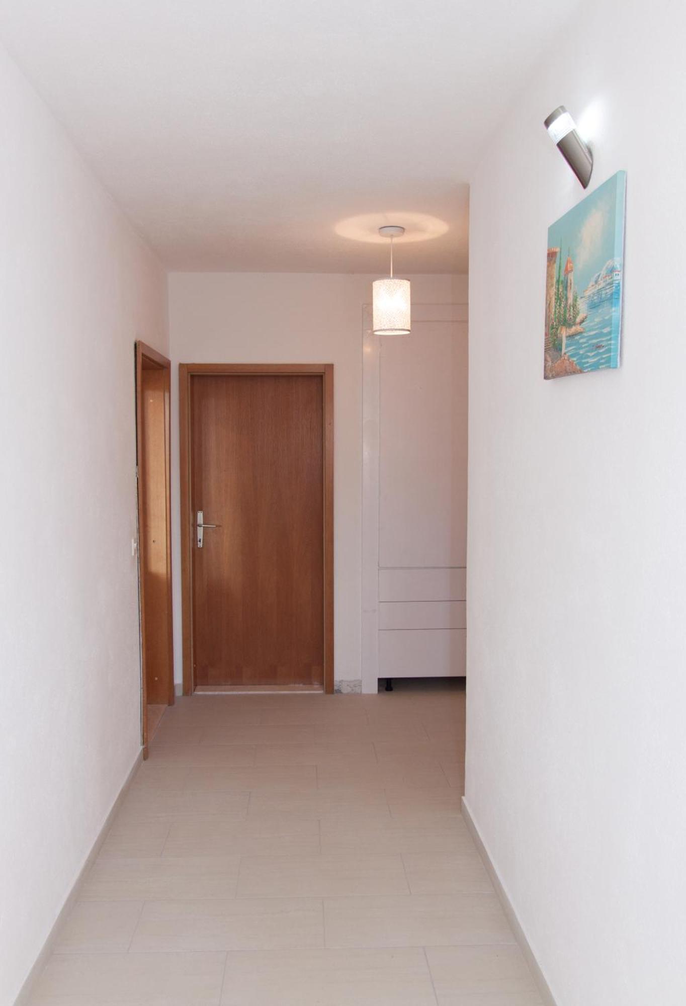 Nadalina Apartment Kastel Stari Bagian luar foto