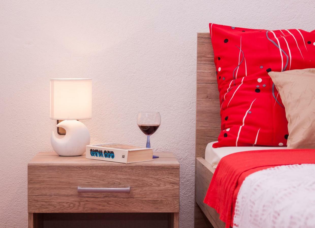 Nadalina Apartment Kastel Stari Bagian luar foto