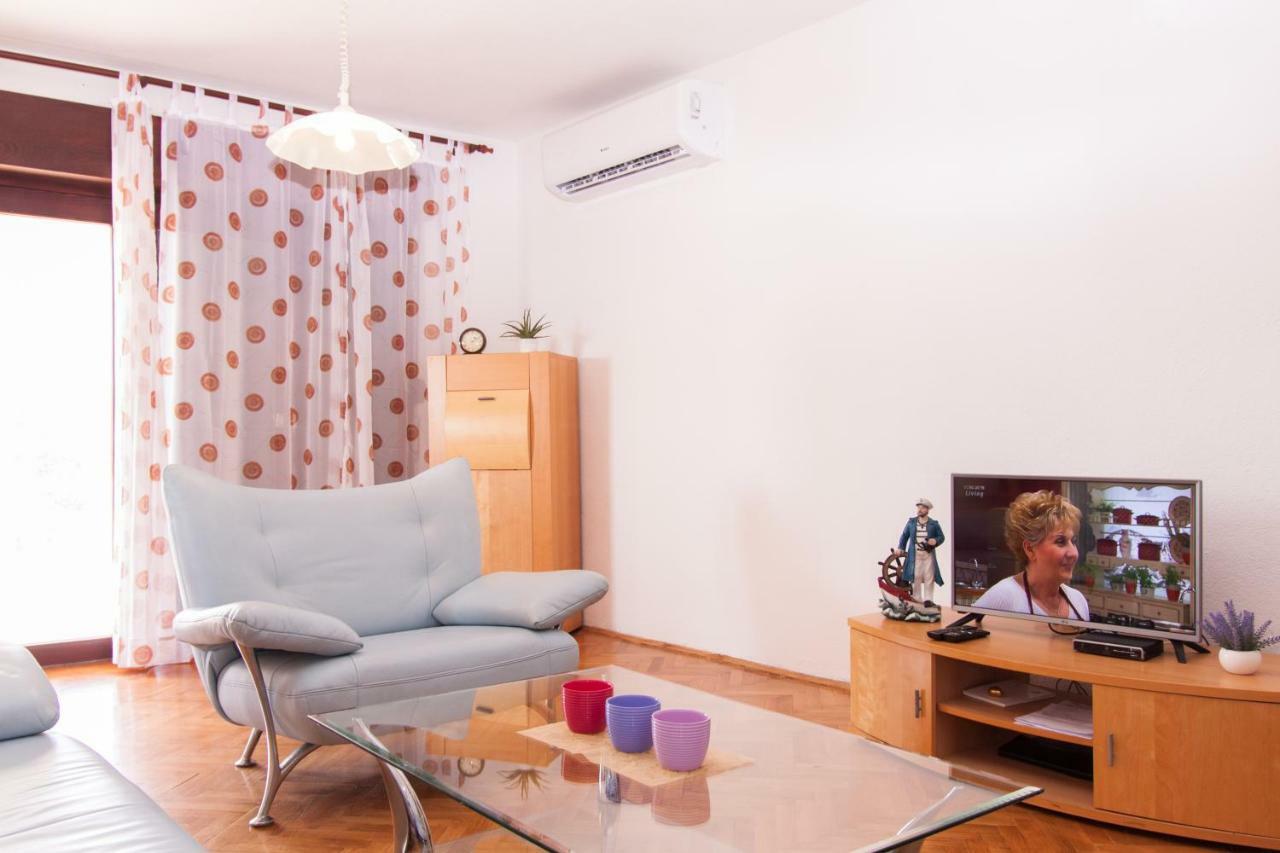 Nadalina Apartment Kastel Stari Bagian luar foto